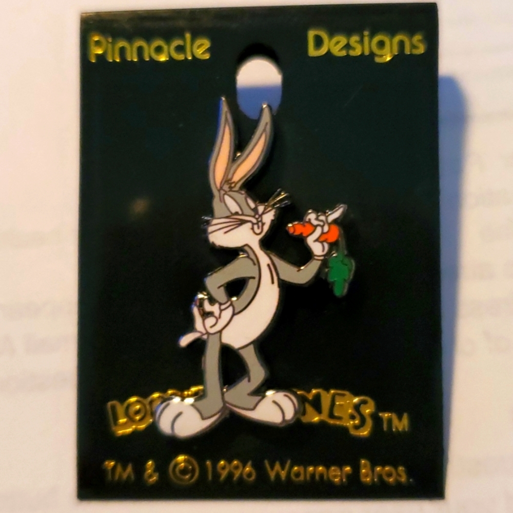 Looney Tunes Bugs Bunny Lapel / Hat Pin